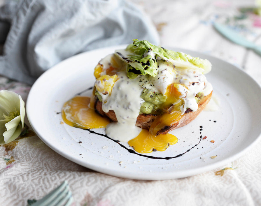 Avocat - oeuf - pain grillé