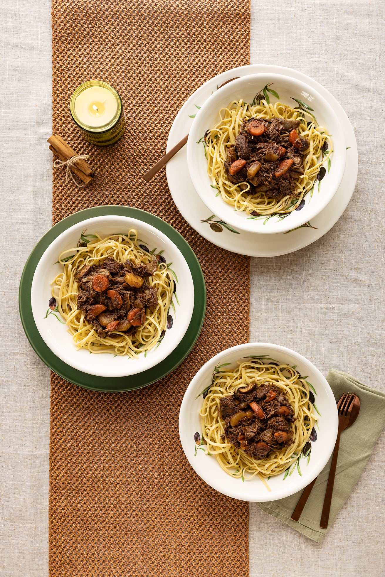 Saladier avec Motif d'Olives - 27 cm